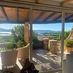 فيلة Orsa Sul Mare A Baja Sardinia *
