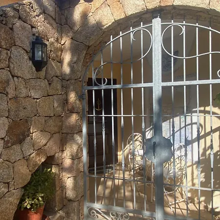 Orsa Sul Mare A Baja Sardinia 빌라 *
