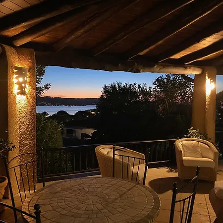 Orsa Sul Mare A Baja Sardinia 빌라