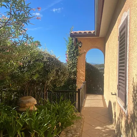 Orsa Sul Mare A Baja Sardinia 빌라 Cala Bitta