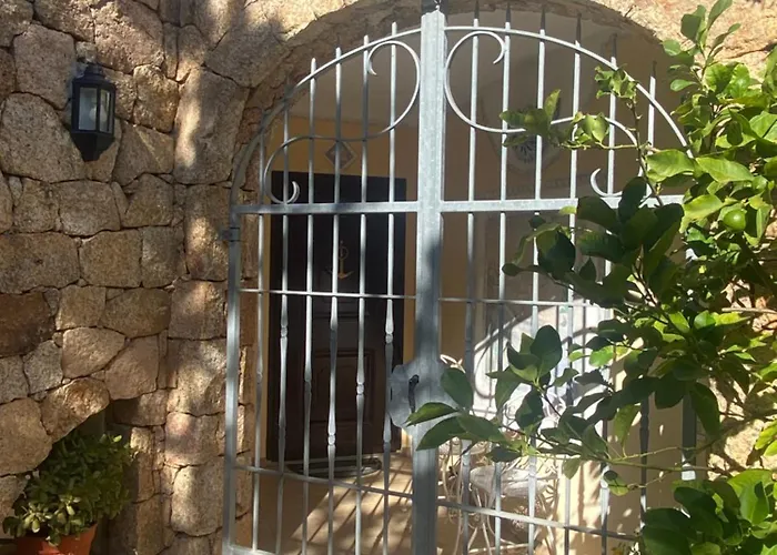 Orsa Sul Mare A Baja Sardinia Villa *